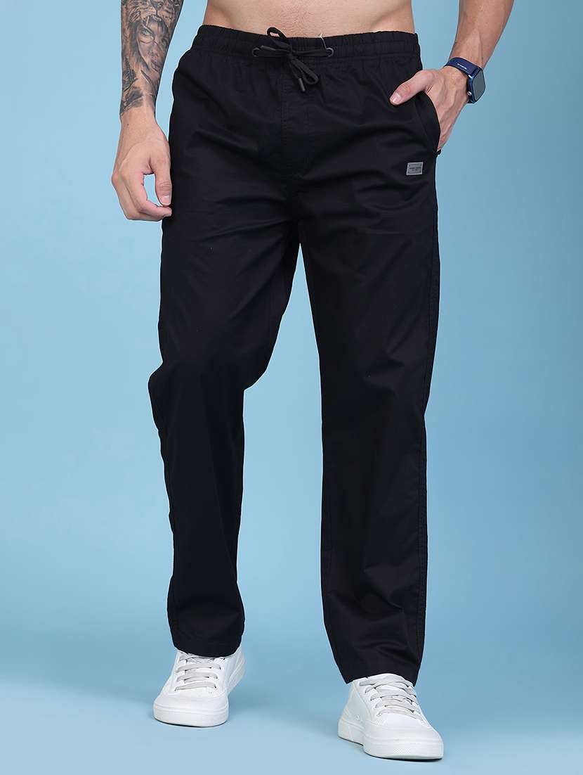 men solid mid rise flat front casual trouser