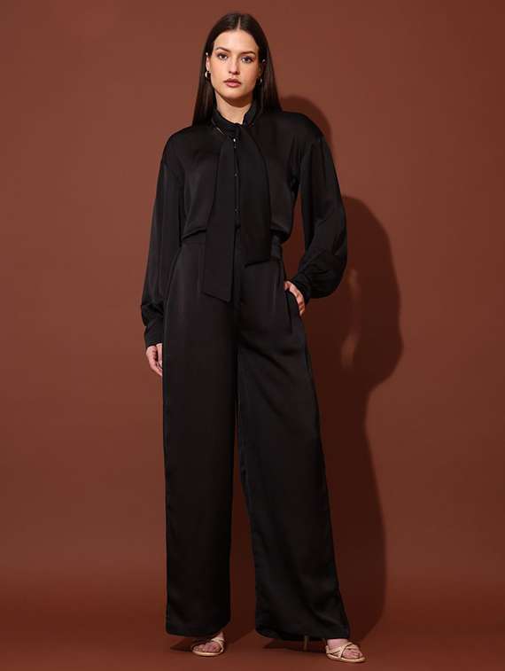 women solid long sleeves top and trouser co-ord set