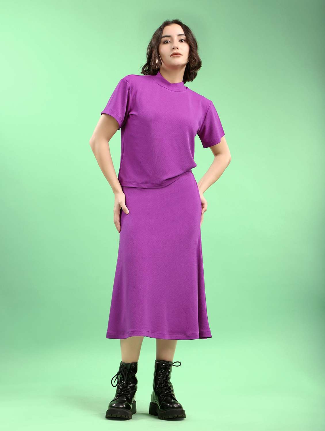 women solid short sleeves top and skirt co-ord set