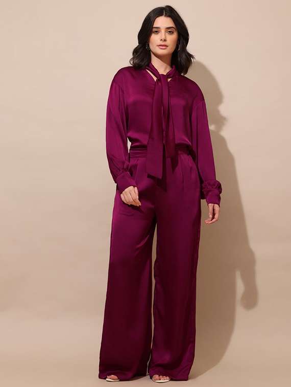 women solid long sleeves top and trouser co-ord set