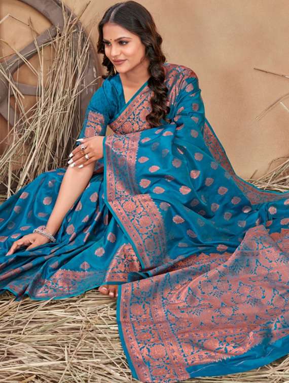 women self design banarasi saree with blouse - 22554556 -  Standard Image - 2