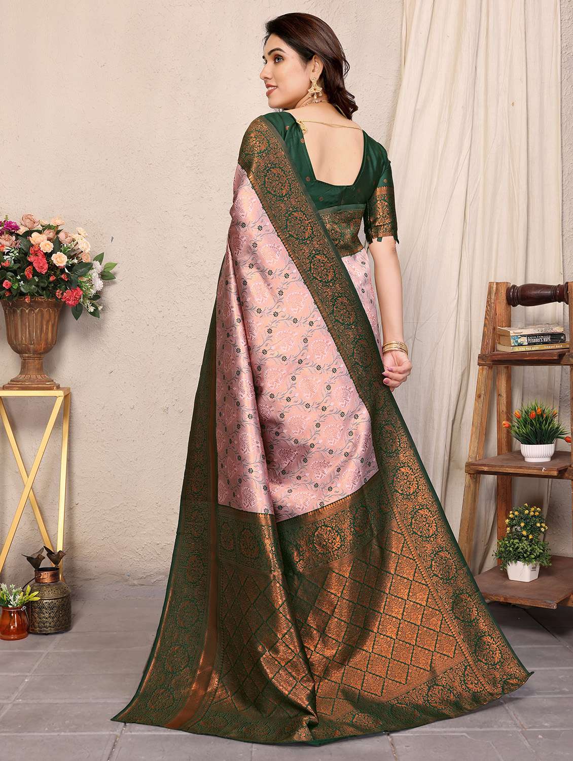 women self design banarasi saree with blouse - 22554606 -  Standard Image - 2