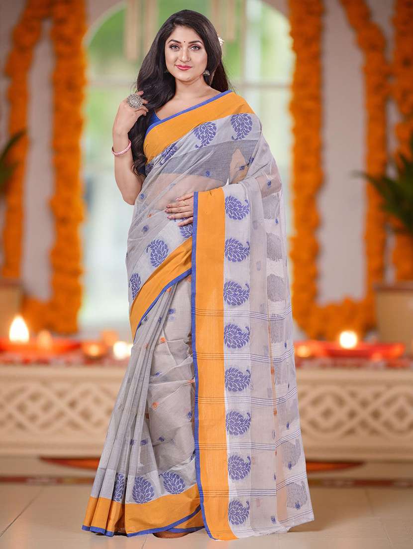 women self design handloom saree