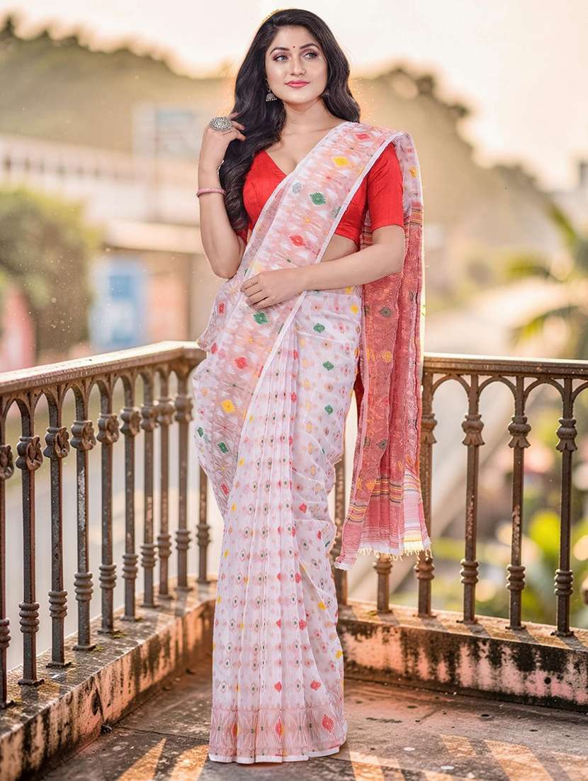 women self design jamdani saree