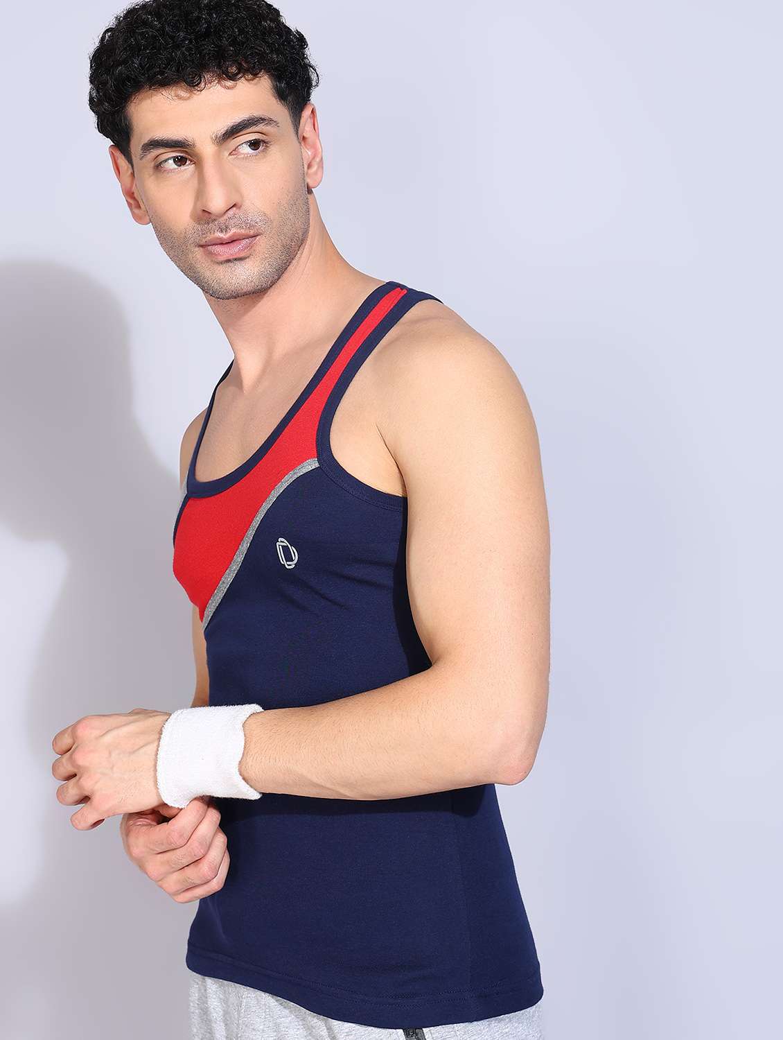 men pack of 3 color block sleeveless vest - 22558146 -  Standard Image - 2