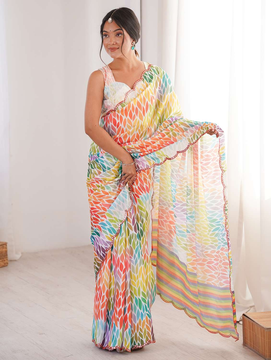 Women Printed Casual Wear Saree With Blouse - 22558251 -  Standard Image - 2