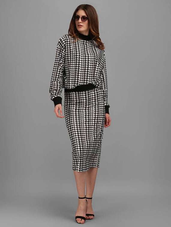 women printed long sleeves top and skirt co-ord set - 22558293 -  Standard Image - 2