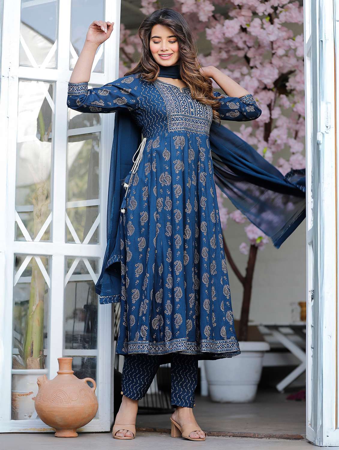 Women Printed Three Quarter Sleeve Kurta Pant With Dupatta Set - 22558672 -  Standard Image - 2