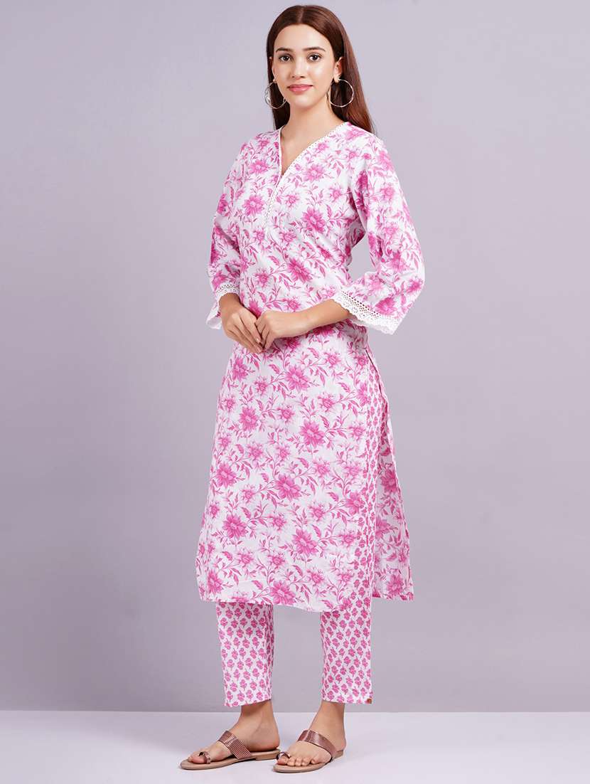 women printed three quarter sleeve kurta pant set - 22558710 -  Standard Image - 2