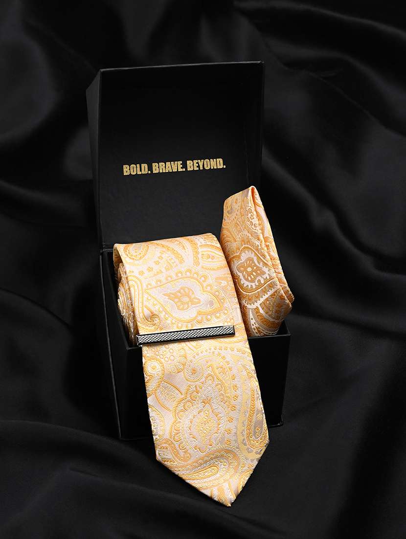 men necktie and pocket square gift box set - 22558741 -  Standard Image - 2
