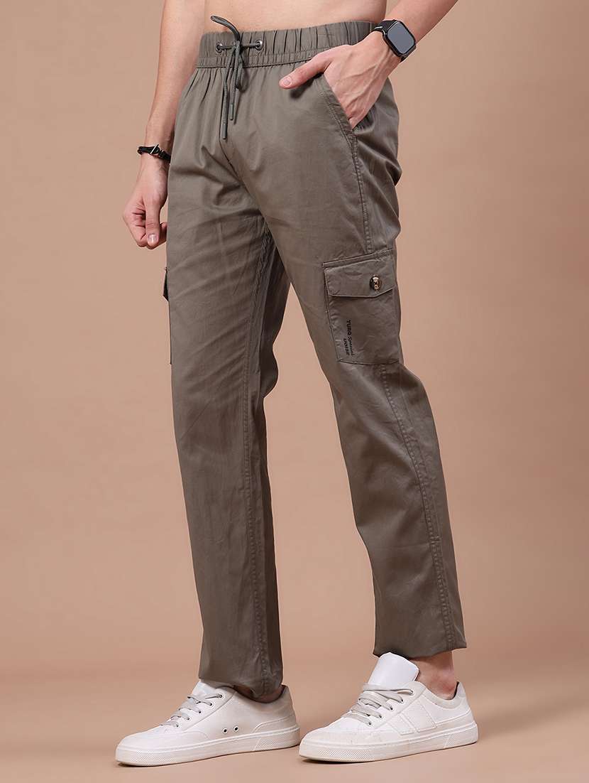 men solid mid rise regular fit cargo  - 22562326 -  Standard Image - 2