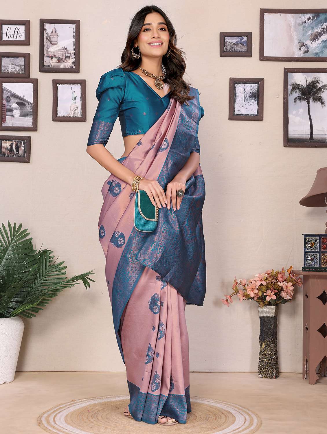 women self design banarasi saree with blouse - 22562825 -  Standard Image - 2