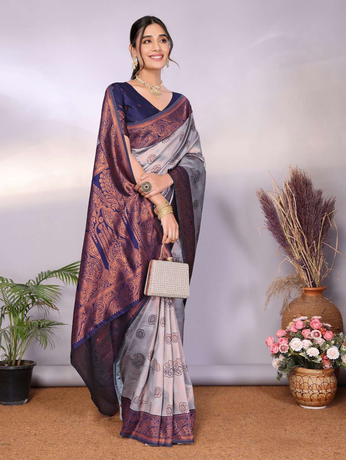 women self design banarasi saree with blouse - 22562829 -  Standard Image - 2