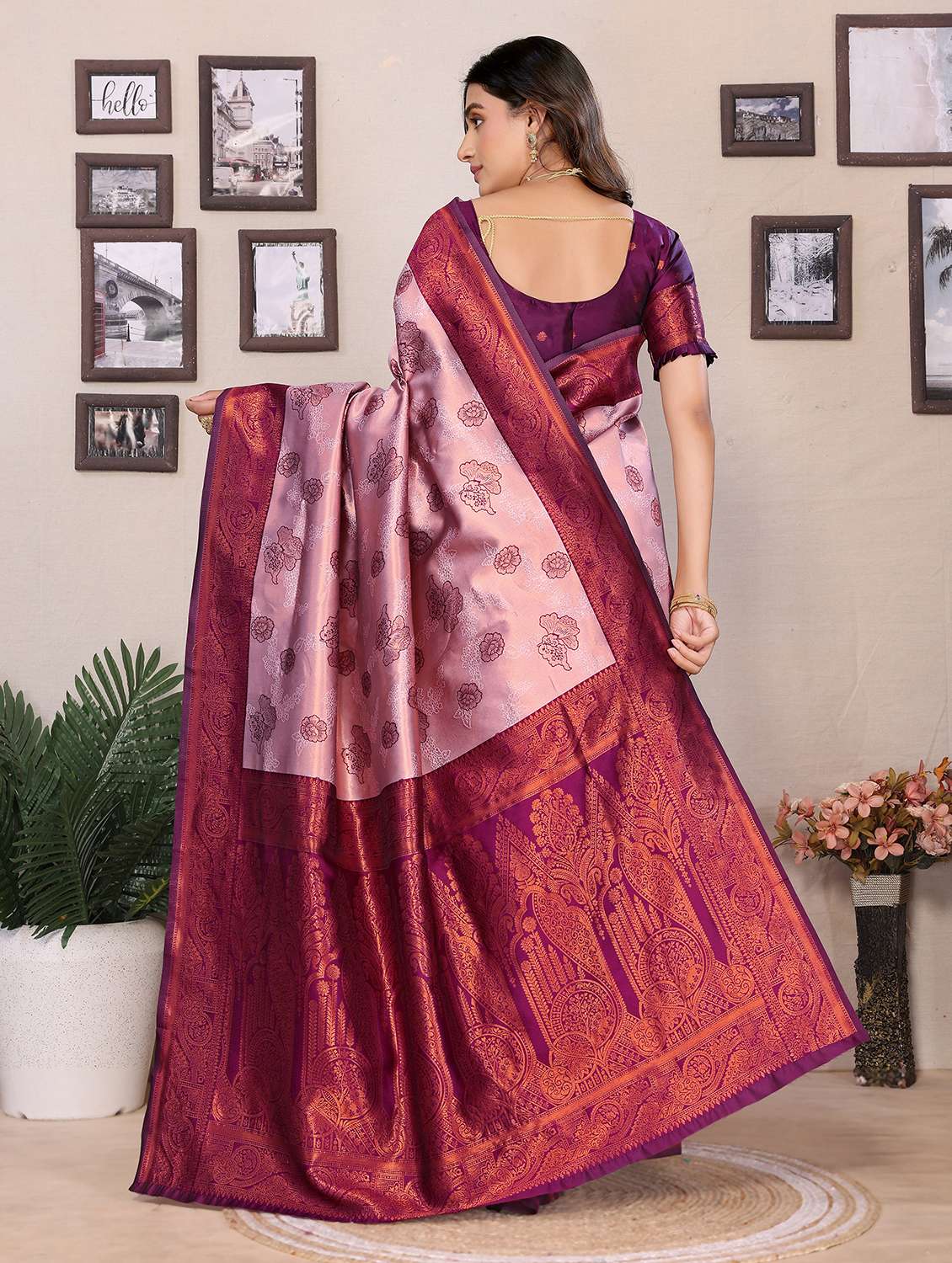 Women Self Design Banarasi Saree With Blouse - 22562833 -  Standard Image - 2