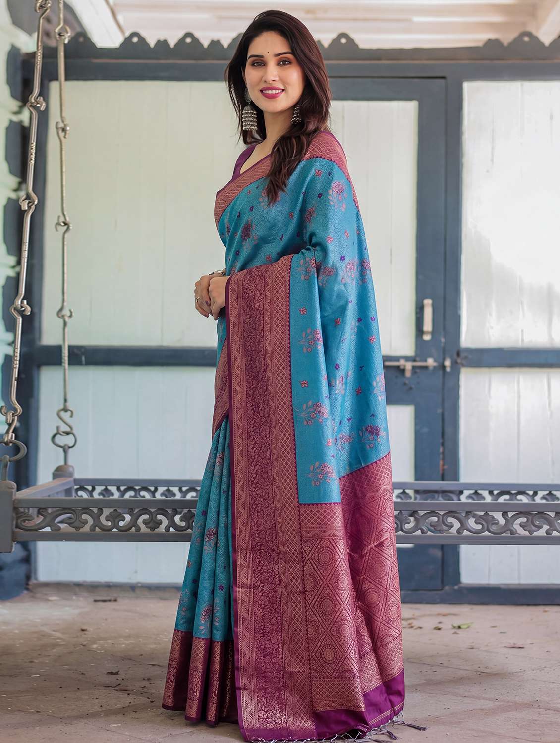 women self design banarasi saree with blouse - 22562947 -  Standard Image - 2