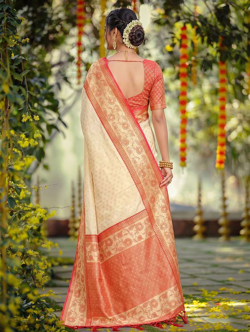 women self design banarasi saree with blouse - 22564980 -  Standard Image - 2