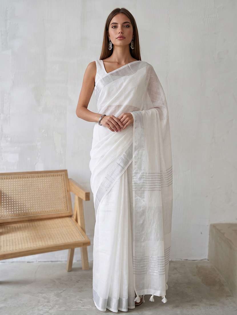 women solid with bordered saree with blouse