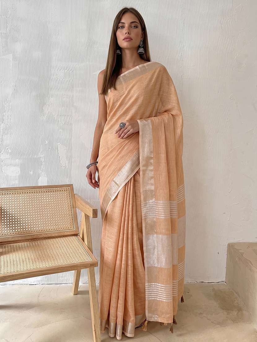 women solid with bordered saree with blouse