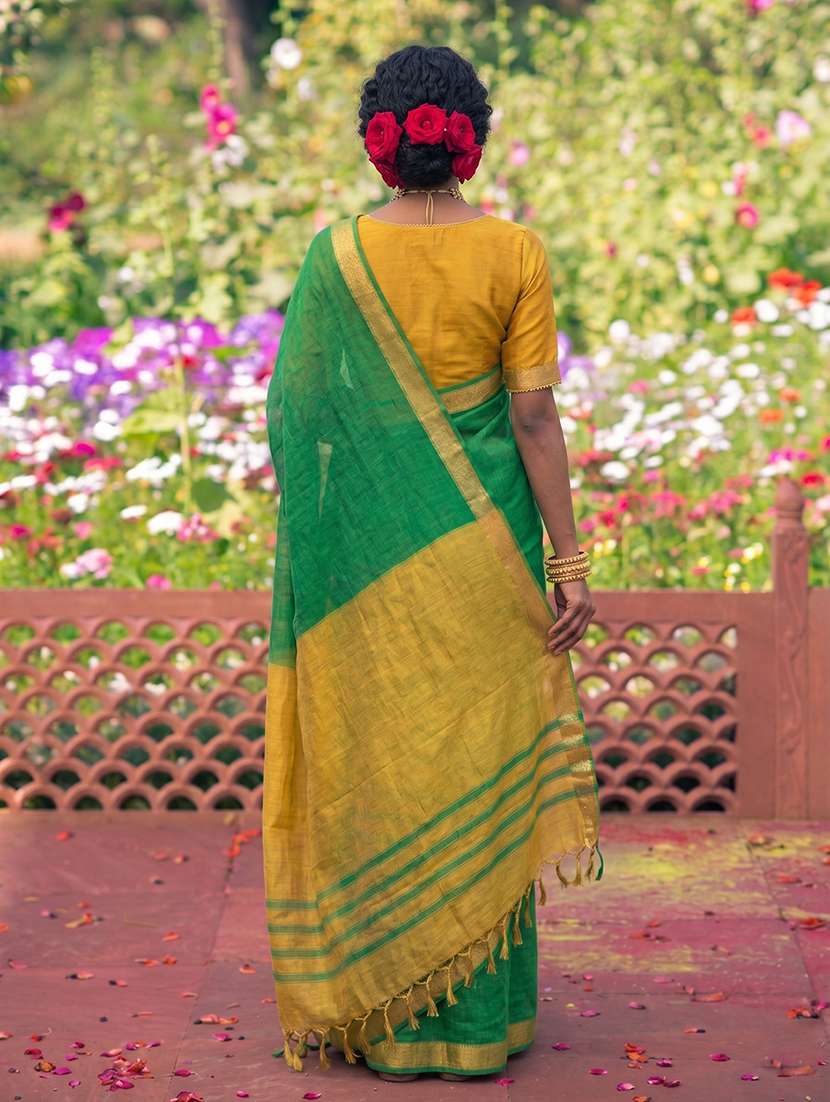 women solid with bordered saree with blouse - 22565017 -  Standard Image - 2