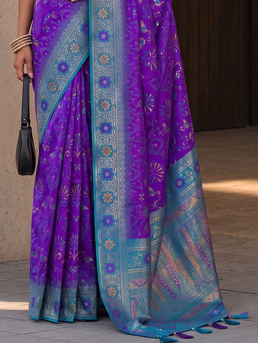 women self design banarasi saree with blouse - 22565034 -  Standard Image - 2