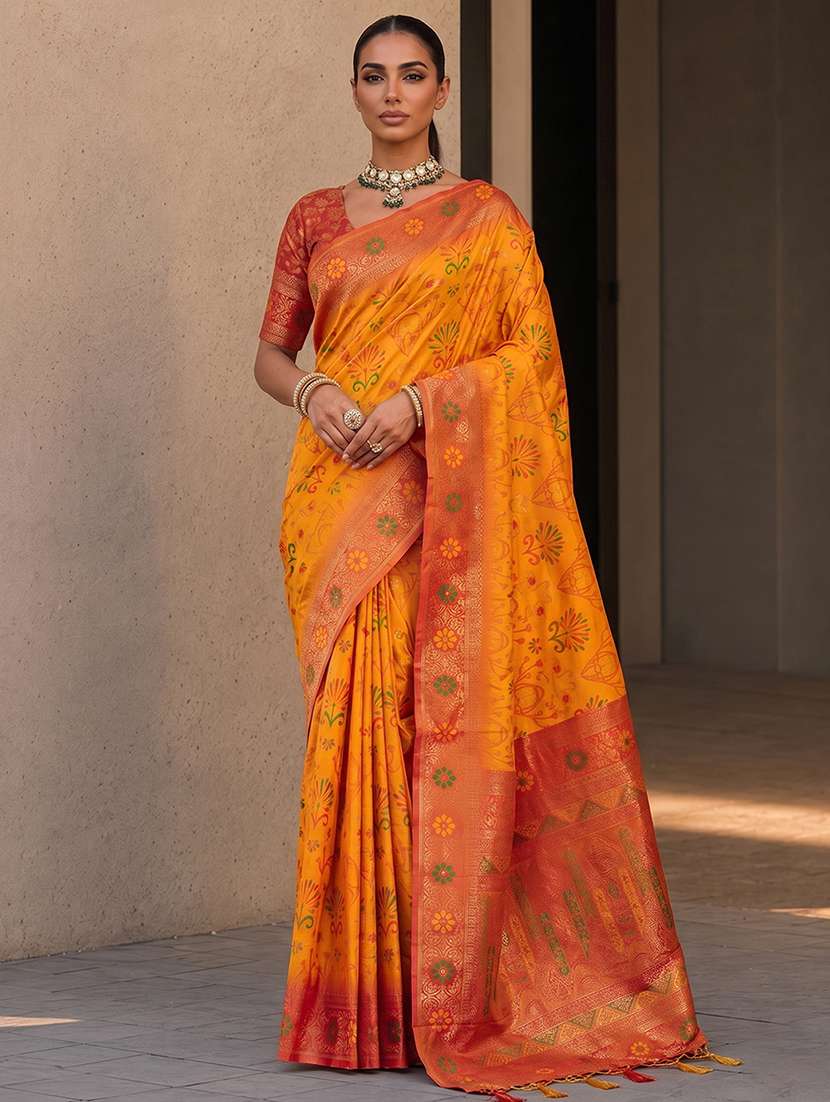 women self design banarasi saree with blouse