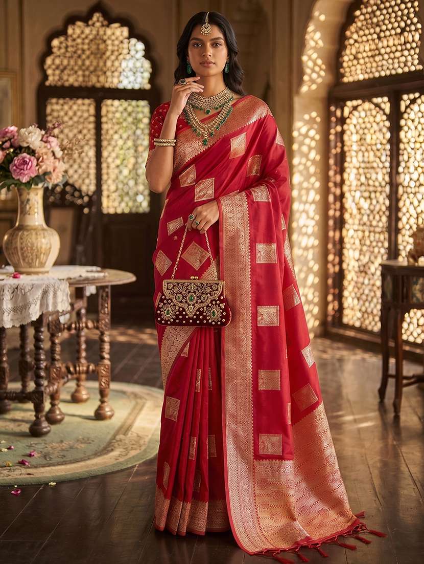 women self design banarasi saree with blouse