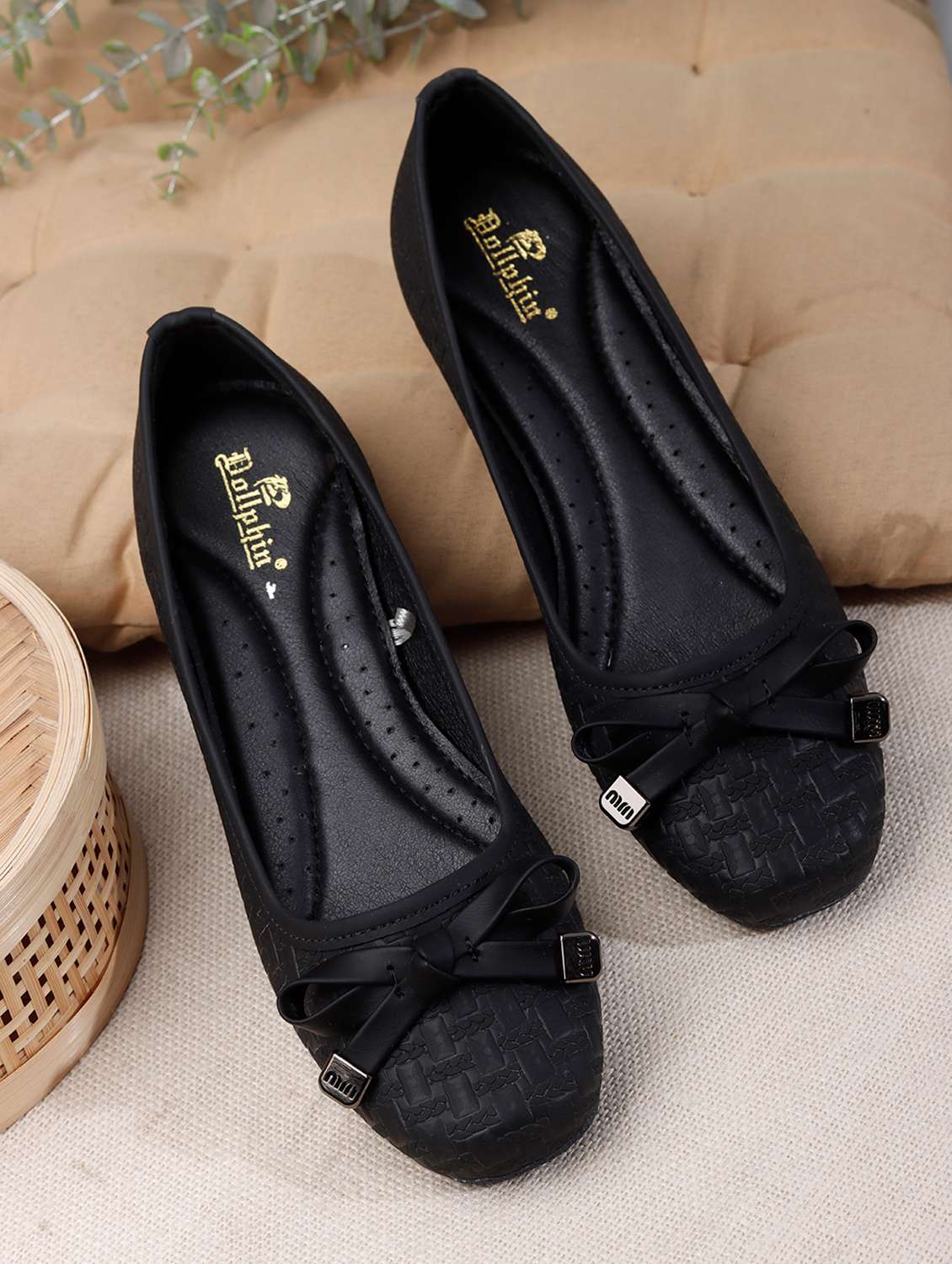 women textured slip on ballerina