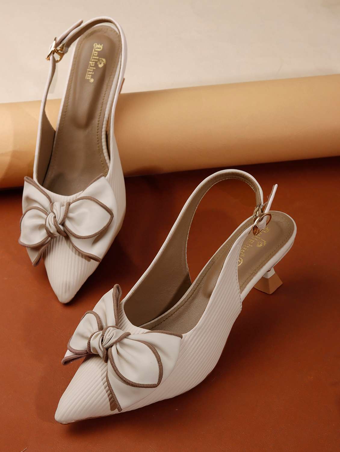 women textured back strap sandal