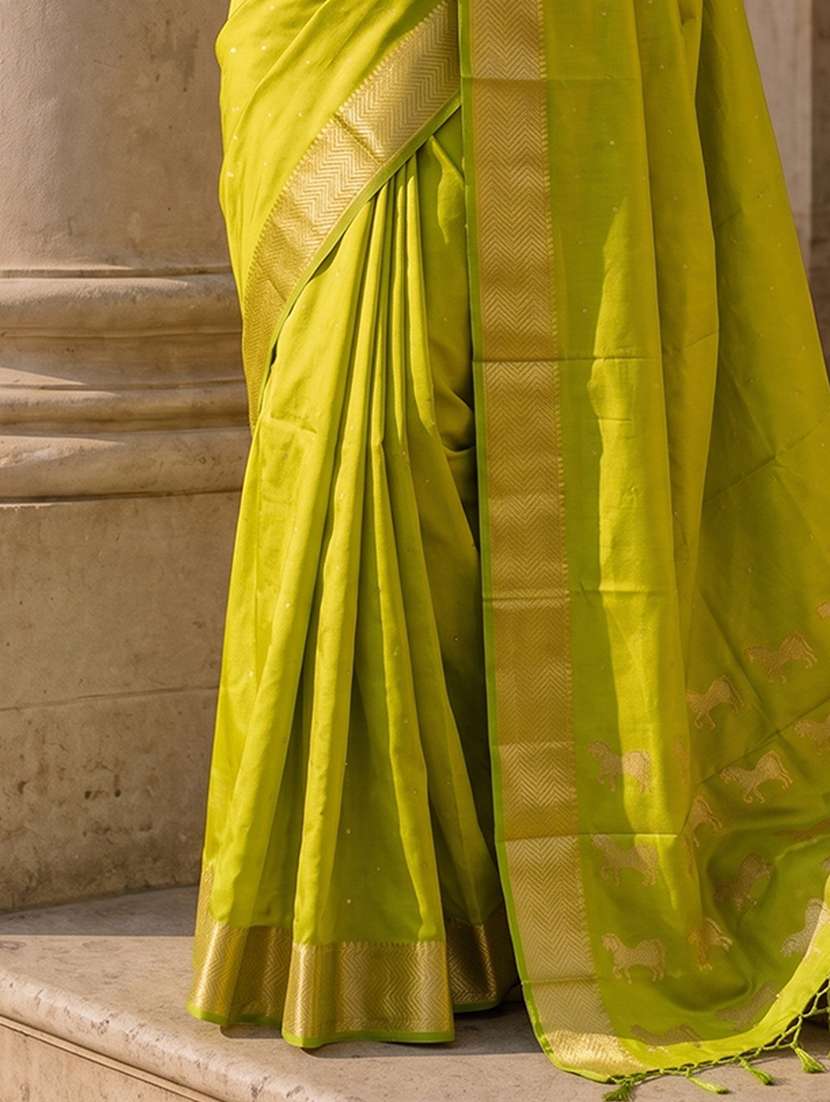 women self design bordered saree with blouse - 22565246 -  Standard Image - 2