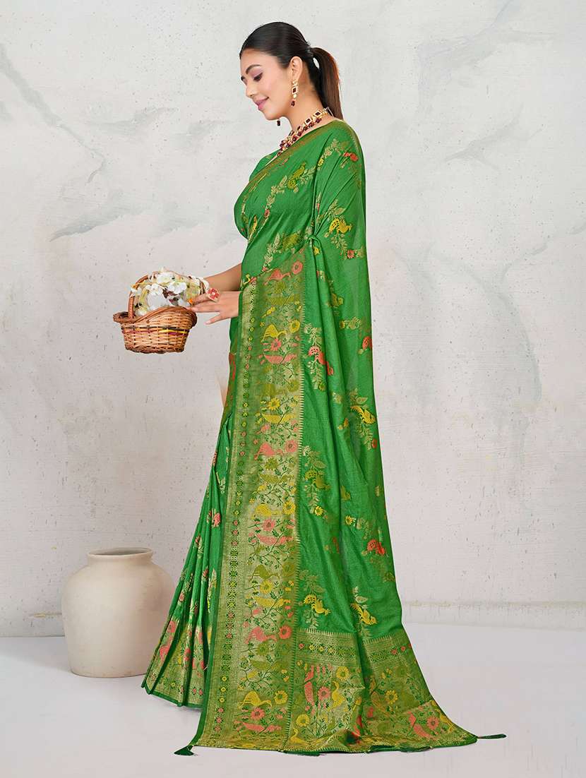 women self design banarasi saree with blouse