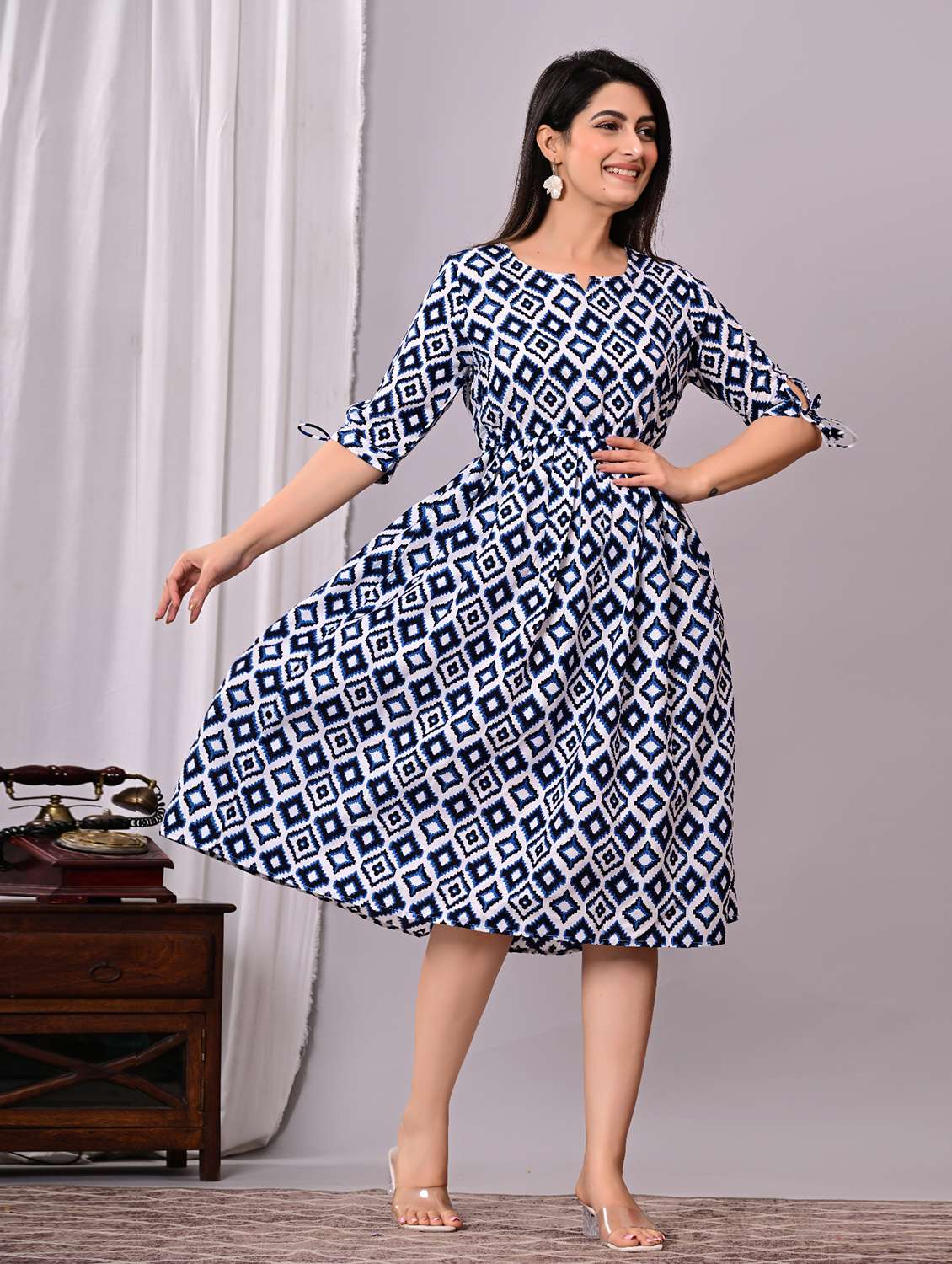 Women Printed Three Quarter Sleeves A-line Dress - 22565277 -  Standard Image - 2