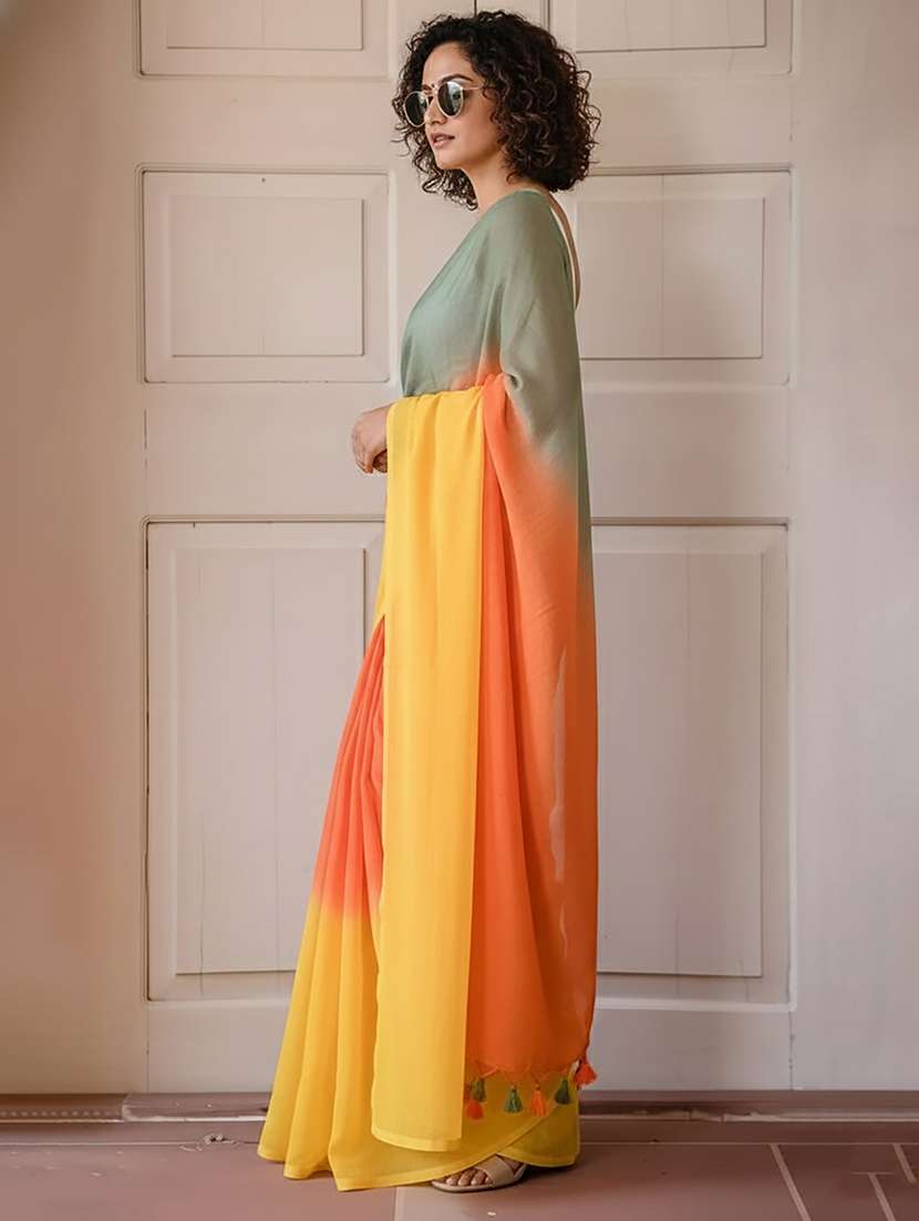 women printed casual wear saree with blouse - 22565642 -  Standard Image - 2