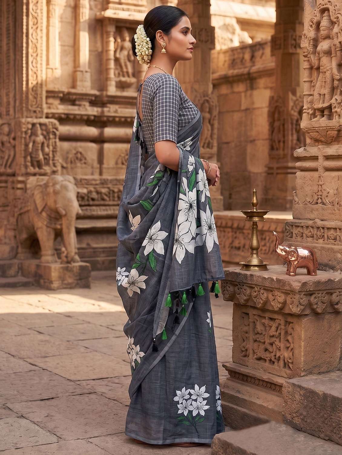 women printed casual wear saree - 22565820 -  Standard Image - 2