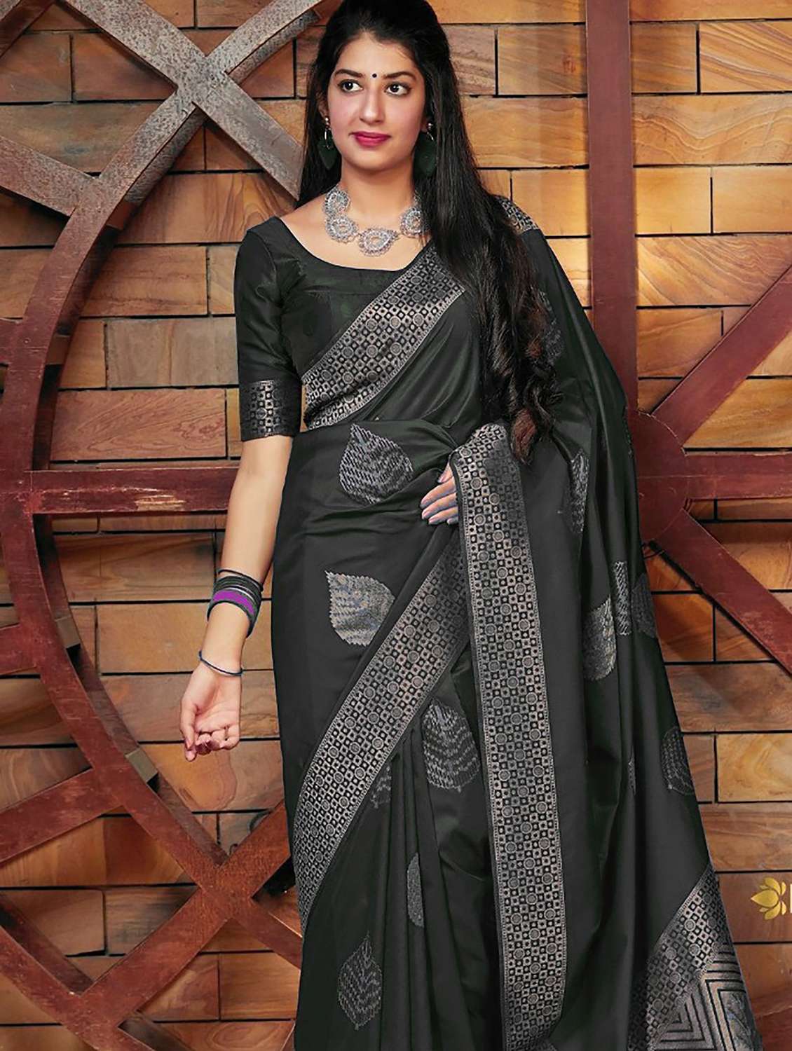 women self design banarasi saree - 22565890 -  Standard Image - 2