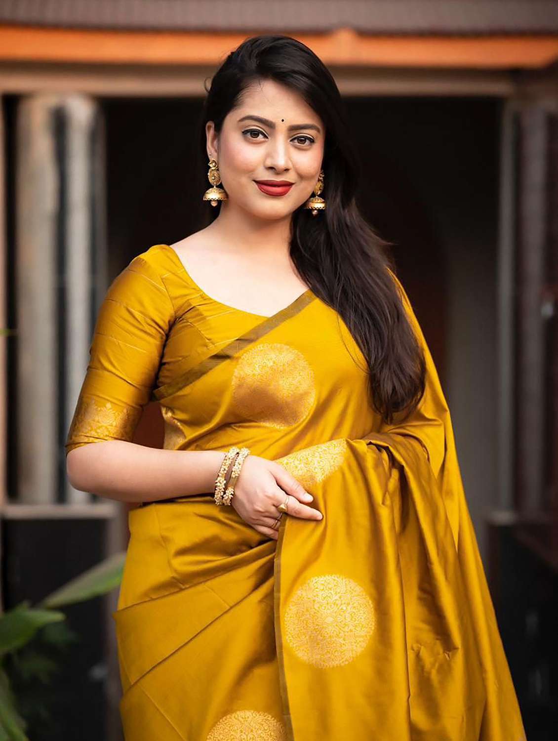 women self design banarasi saree - 22565900 -  Standard Image - 2