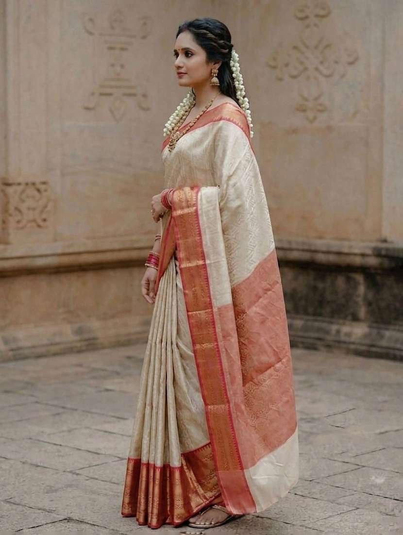 Women Self Design Kanjivaram Saree With Blouse - 22566285 -  Standard Image - 2