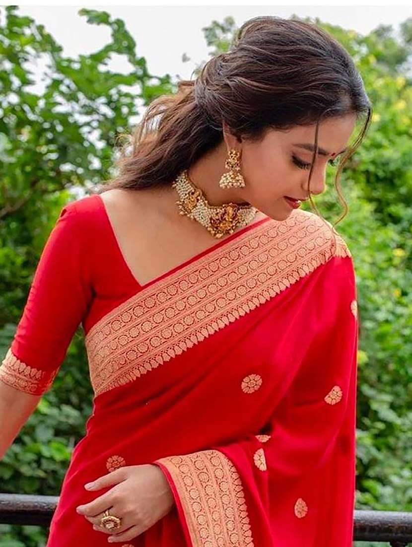 women self design bordered saree with blouse - 22566314 -  Standard Image - 2