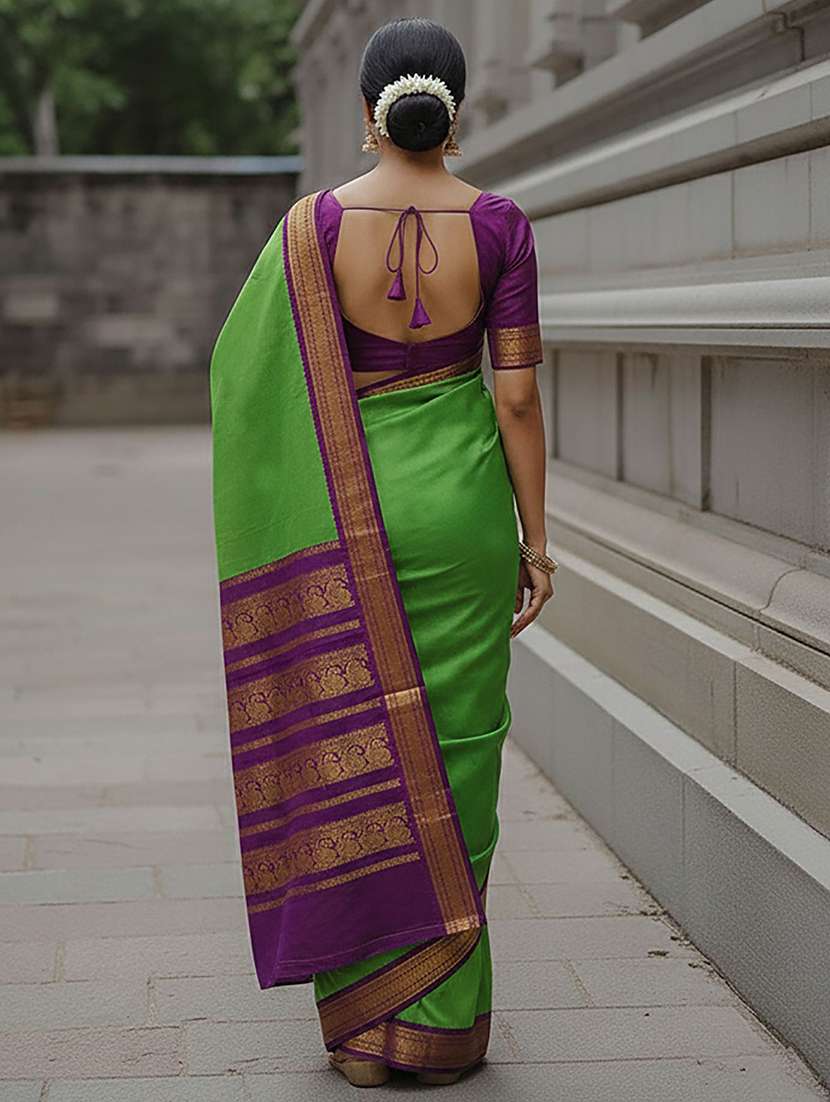 women solid with bordered saree with blouse - 22566325 -  Standard Image - 2