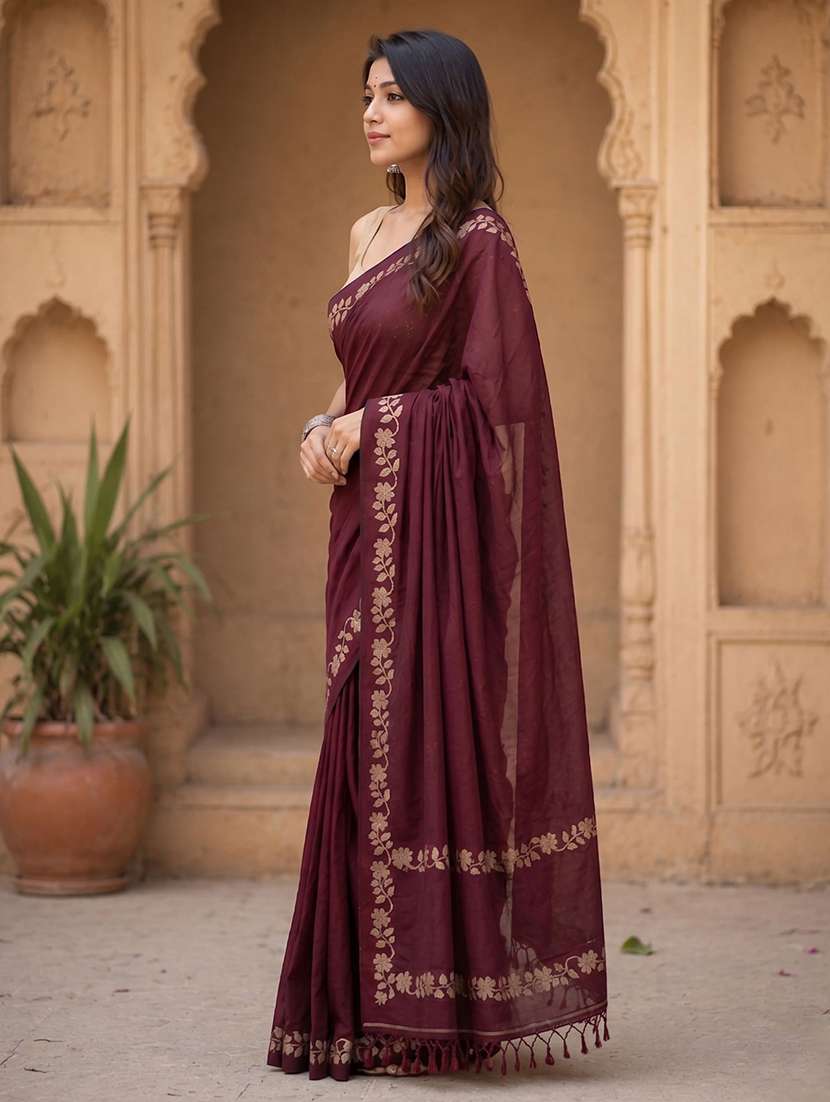 women solid with bordered saree with blouse - 22566402 -  Standard Image - 2