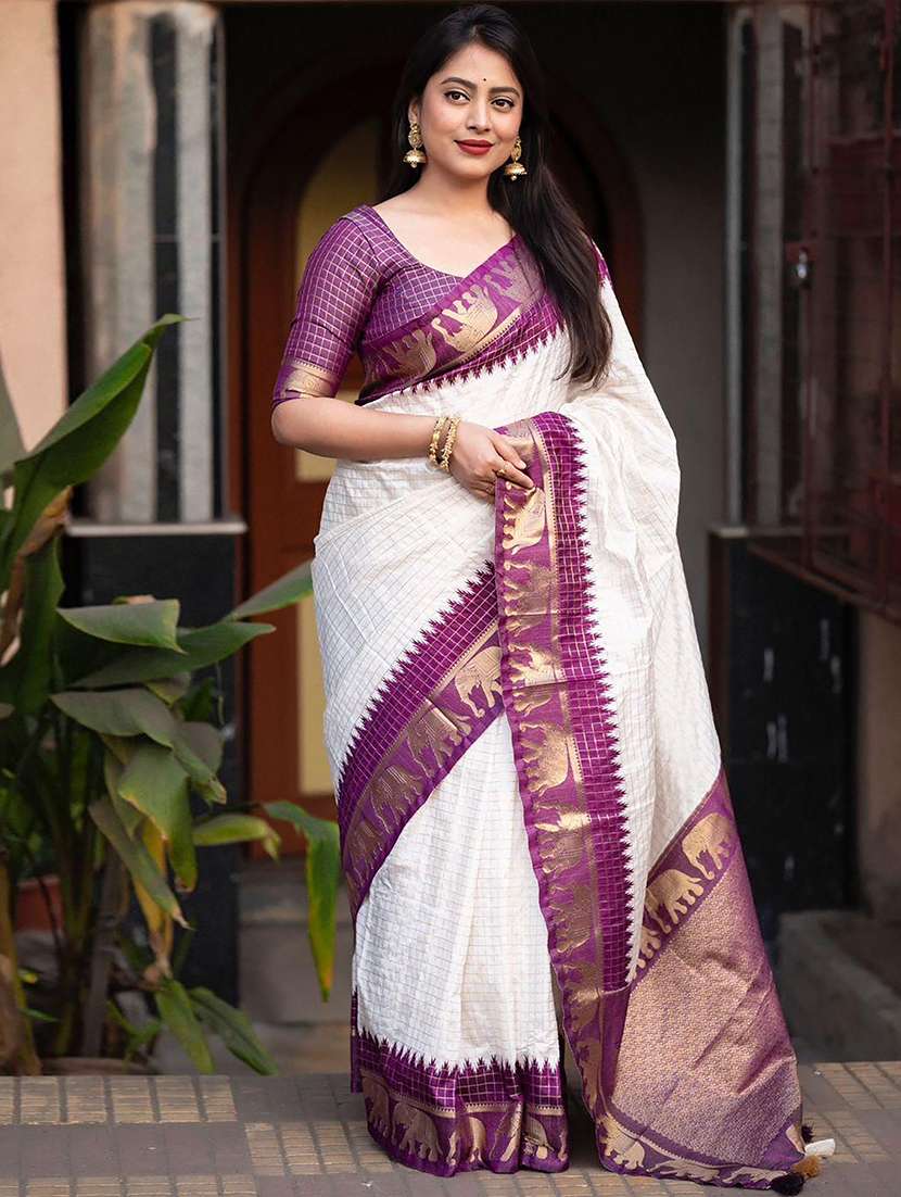 women checkered bordered saree with blouse
