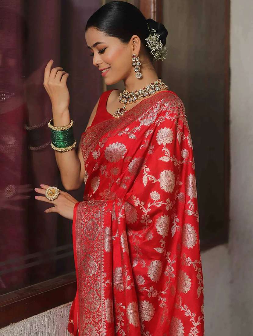 Women Self Design Banarasi Saree With Blouse - 22566452 -  Standard Image - 2