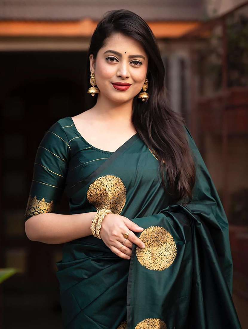 women self design banarasi saree with blouse - 22566501 -  Standard Image - 2