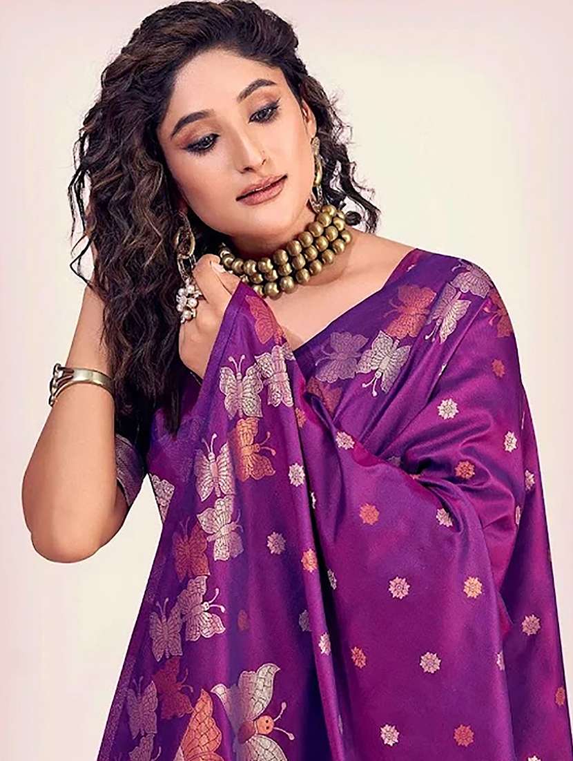 women self design banarasi saree with blouse - 22566612 -  Standard Image - 2