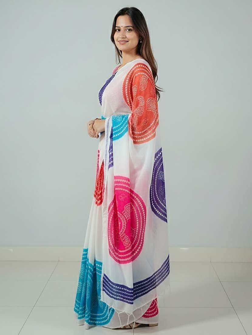 Women Printed Casual Wear Saree - 22566678 -  Standard Image - 2