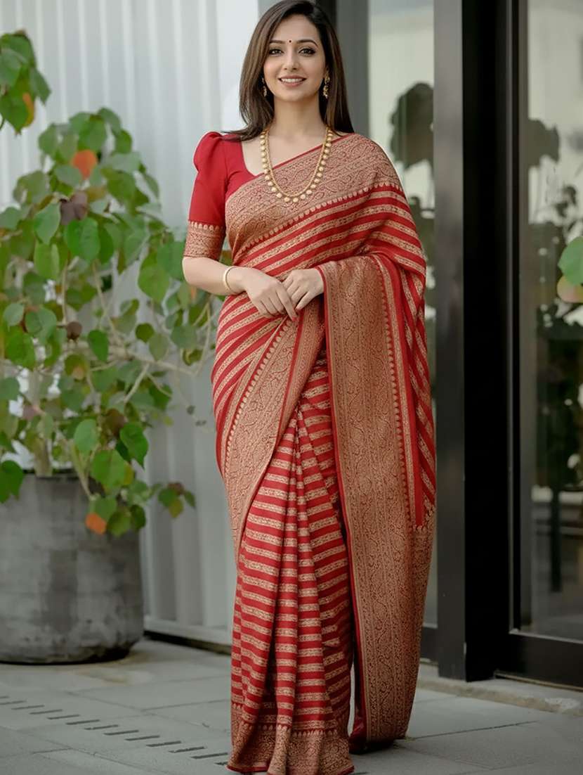 women self design banarasi saree with blouse