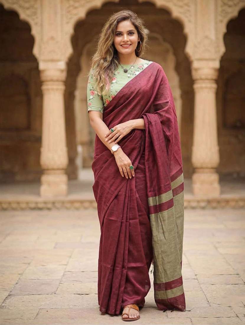women solid handloom saree with blouse