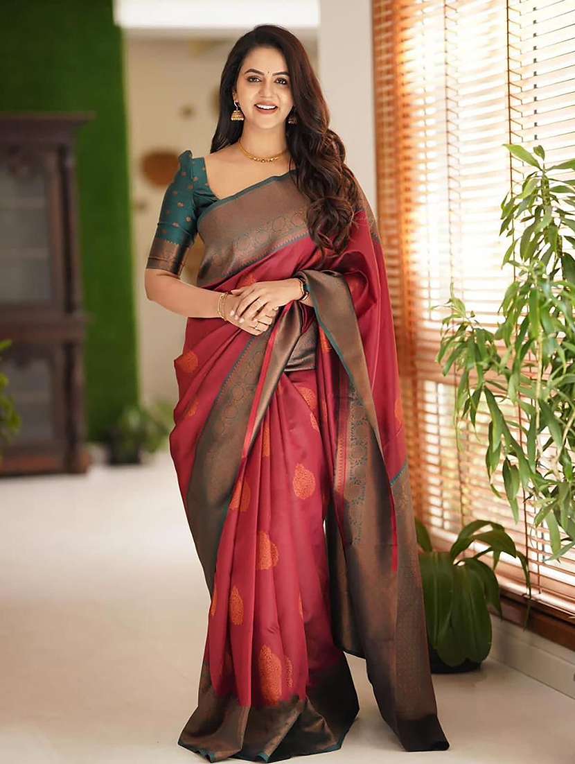 women self design banarasi saree with blouse - 22566873 -  Standard Image - 2