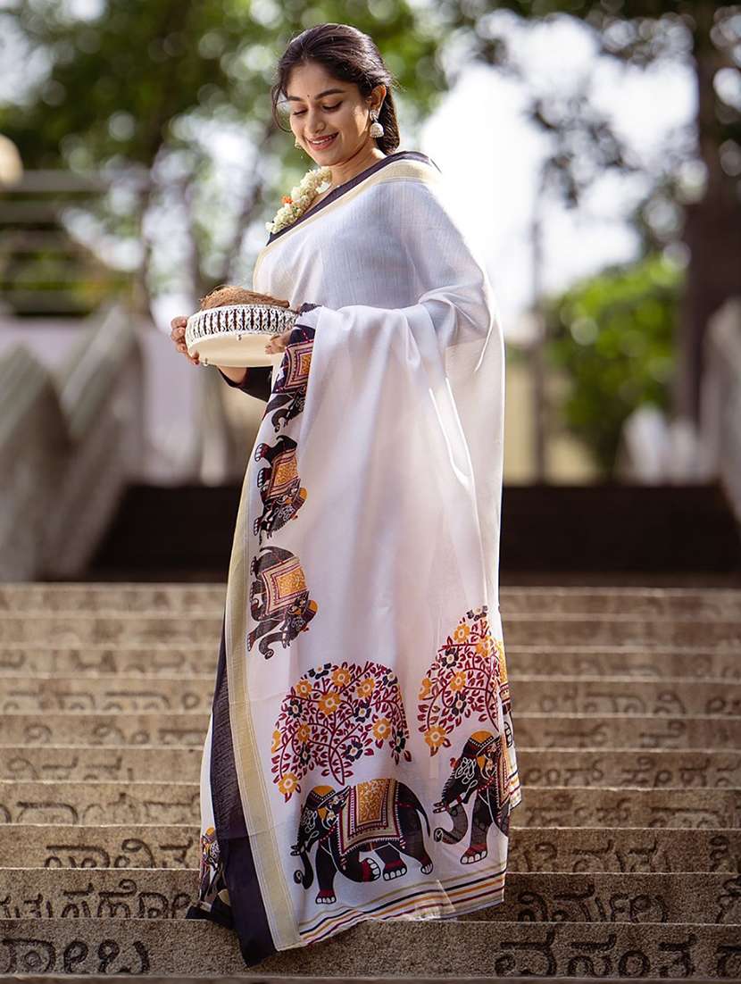 women solid with bordered saree with blouse - 22566926 -  Standard Image - 2