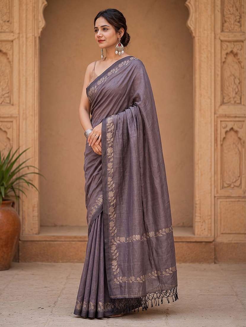 women solid with bordered saree with blouse - 22567033 -  Standard Image - 2