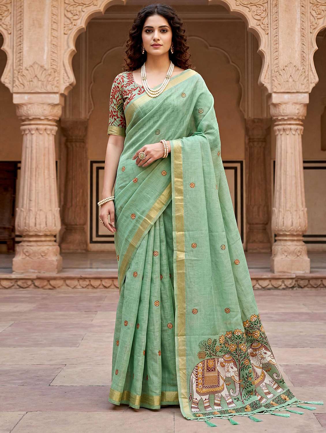women printed casual wear saree with blouse